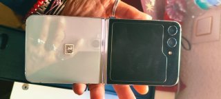 Samsung Galaxy Z Flip5
