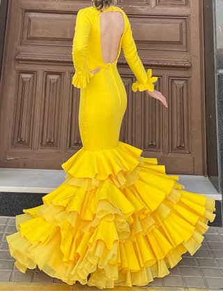 Traje de Flamenca Amarillo Espectacular T 34