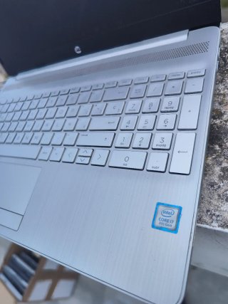 HP i7 8 Gen SSD