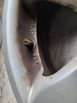 2 Llantas Mercedes