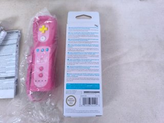 Mando Wii Plus Edición Peach