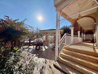 Chalet en venta en Camps Blancs en Sant Boi de Llobregat