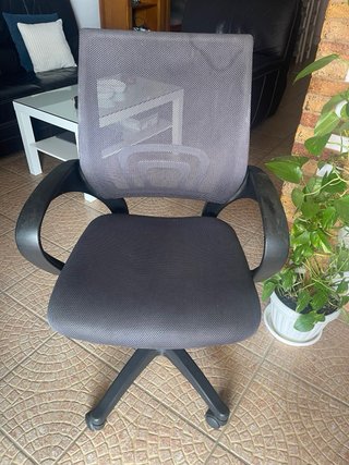 Silla de oficina/ Escritorio de casa color negra