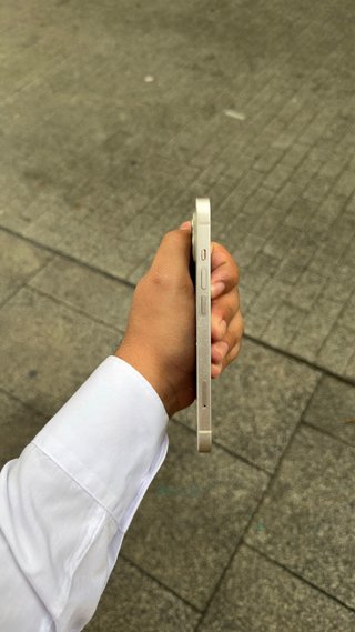 iPhone 13 128GB