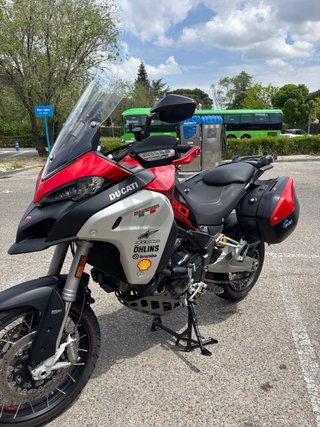Ducati Multistrada 1260 Enduro Roja/Plata