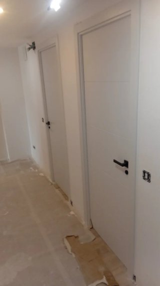 Instalación de puertas de interior y exterior