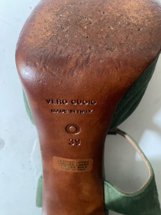 Sandali L'Autre Chose verde oliva in camoscio