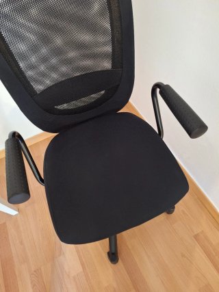 Silla de oficina IKEA Vilgot Negra