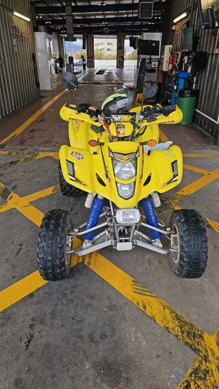 Quad Suzuki LTZ 400 Amarillo