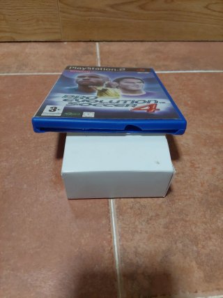 Pro Evolution Soccer 4 PS2