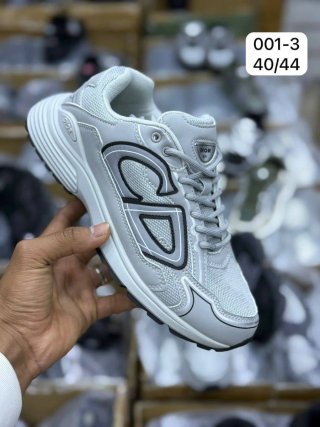 Zapatillas BERSHKA blancas 40/44