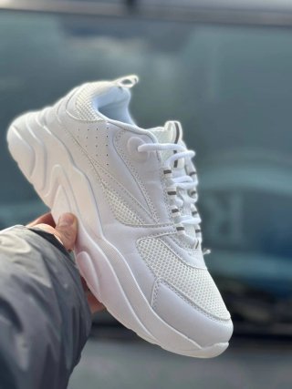 Zapatillas BERSHKA blancas 40/44