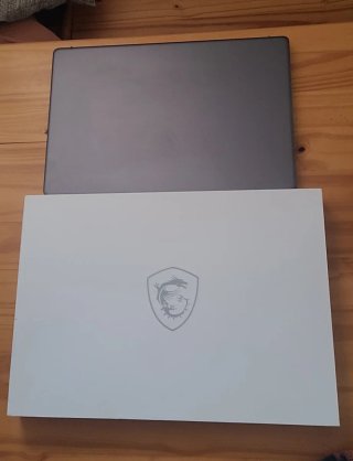 MSI Creator Z17 Studio i7 32 GB