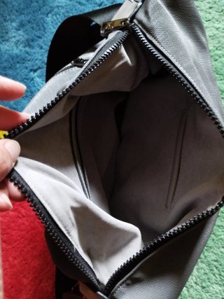 Bolso bandolera ese moll gris y negro