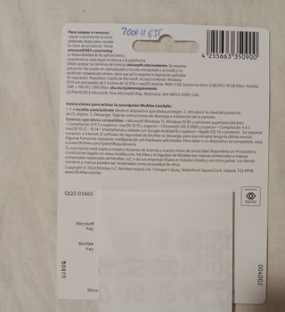 Microsoft 365 Personal e 2 McAfee LiveSafe 12 mesi