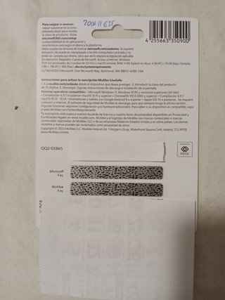 Microsoft 365 Personal e 2 McAfee LiveSafe 12 mesi