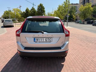 Volvo XC60 2.4D D5 AWD 5 PUERTAS