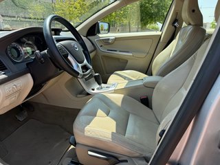 Volvo XC60 2.4D D5 AWD 5 PUERTAS