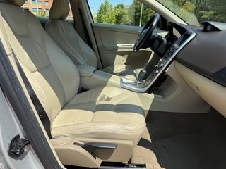 Volvo XC60 2.4D D5 AWD 5 PUERTAS