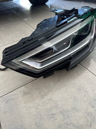 Faros Audi RS3 8V0941033/034
