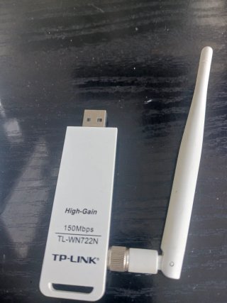 Extensor Tenda y Adaptador WiFi TP-Link