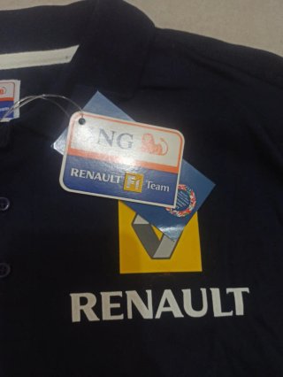 Camiseta Renault F1 con etiqueta