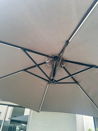 Parasol de jardín con soporte