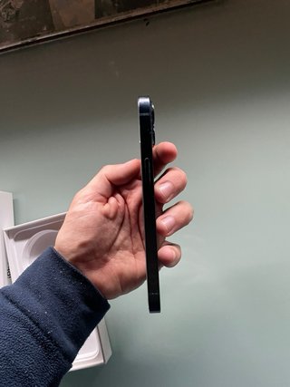 iPhone 13 128g Negro Midnight en muy buen estado