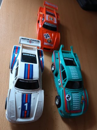 Scalextric 2 coches y 1 carrocería