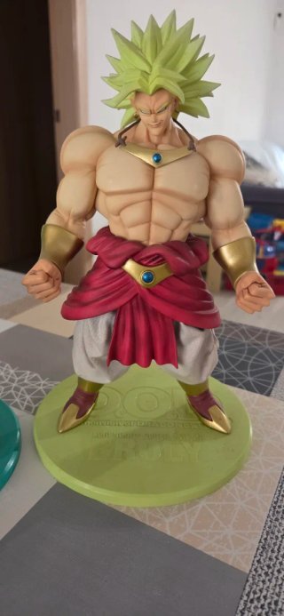 Figuras Broly Dragon Ball Z