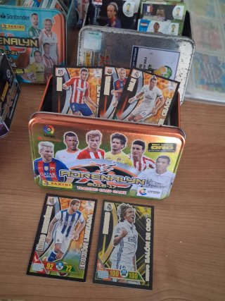 Lote cromos Adrenalyn 13/14 y cajas