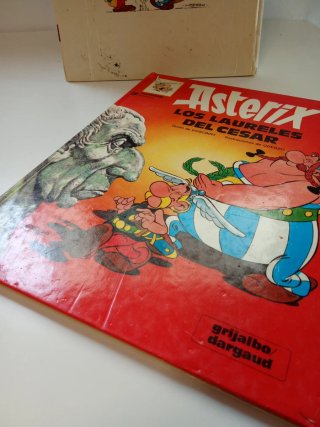 Asterix LOS LAURELES DEL CESAR