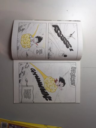 Varios comics dragon ball