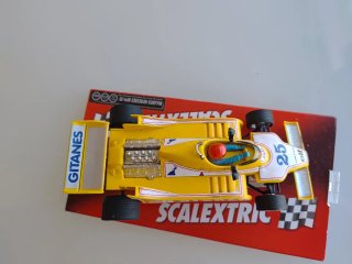 Scalextric Ligier JS 11 Amarillo