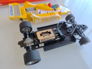Scalextric Ligier JS 11 Amarillo