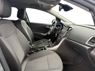 Opel Astra 2013