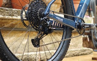 Focus Raven 8.7 2025 Carbono
