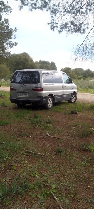 Hyundai H-1 2004