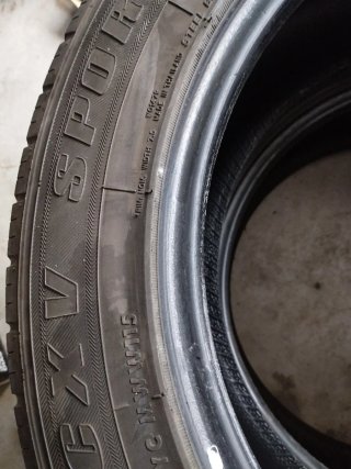 Neumático 235/55 R18 99H