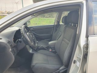 Toyota Avensis 2004
