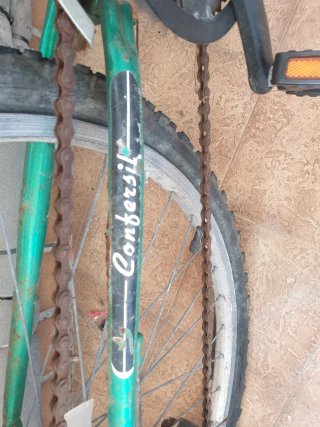 Bici de montaña verde SHIMANO