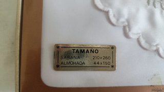 Juego de Sábanas Raso. Bordado. Sin estrenar