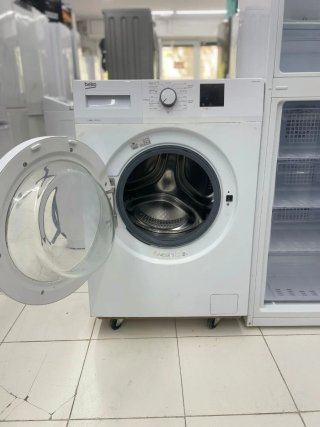 Nevera y Lavadora Beko Blanca Estrecha