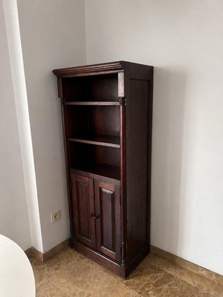 Mueble de salón madera oscura
