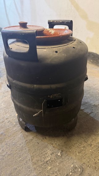 Olla Ferroviaria Negra y Marrón