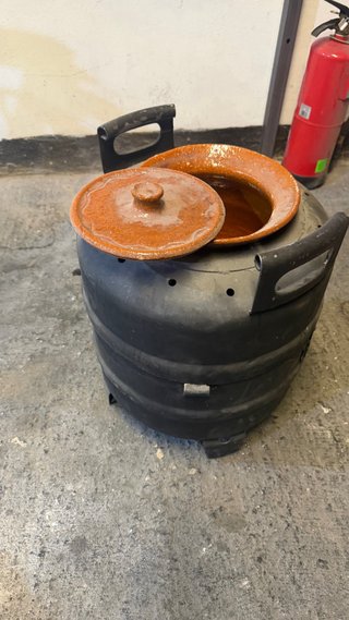 Olla Ferroviaria Negra y Marrón