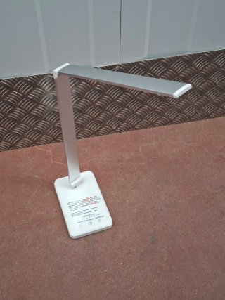 Lampada da scrivania LED flessibile