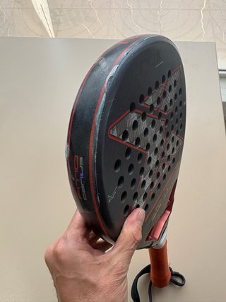 Pala Padel NOX AT10 18K Agustin Tapia