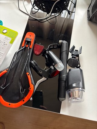 Accesorios Bicicleta: Sillín, Luces y Más