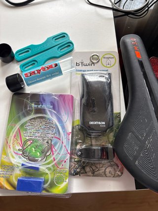 Accesorios Bicicleta: Sillín, Luces y Más